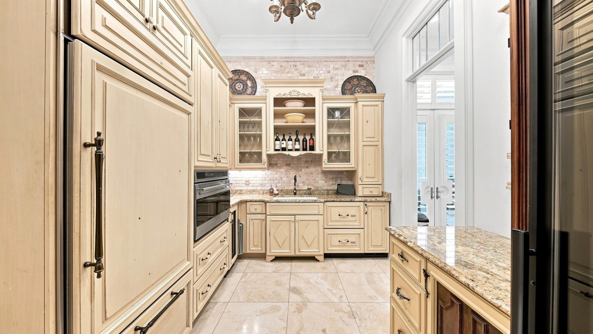 8843 Forest Creek Lane