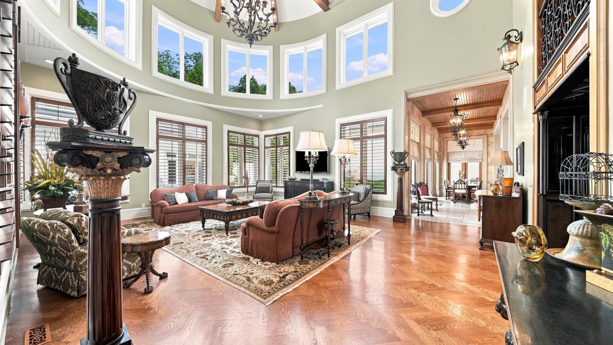 8843 Forest Creek Lane