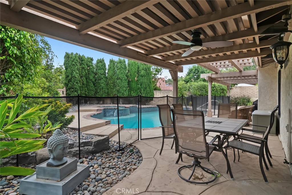 11921 Calle Vista Court