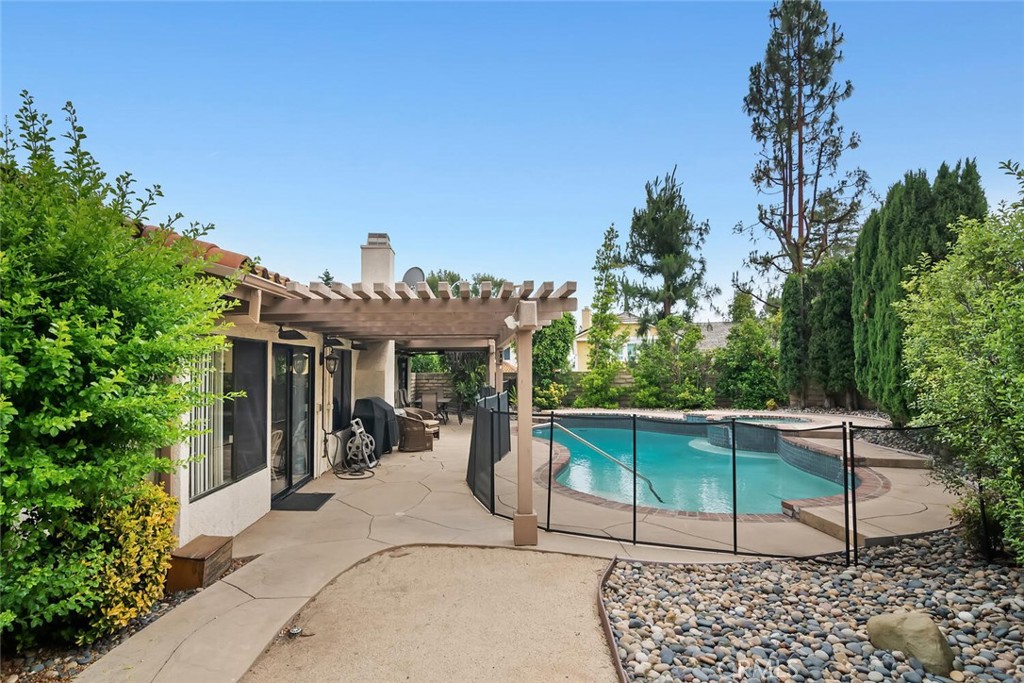 11921 Calle Vista Court