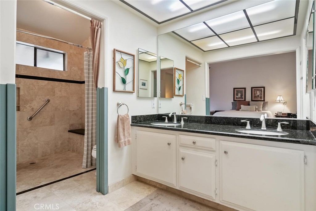 11921 Calle Vista Court