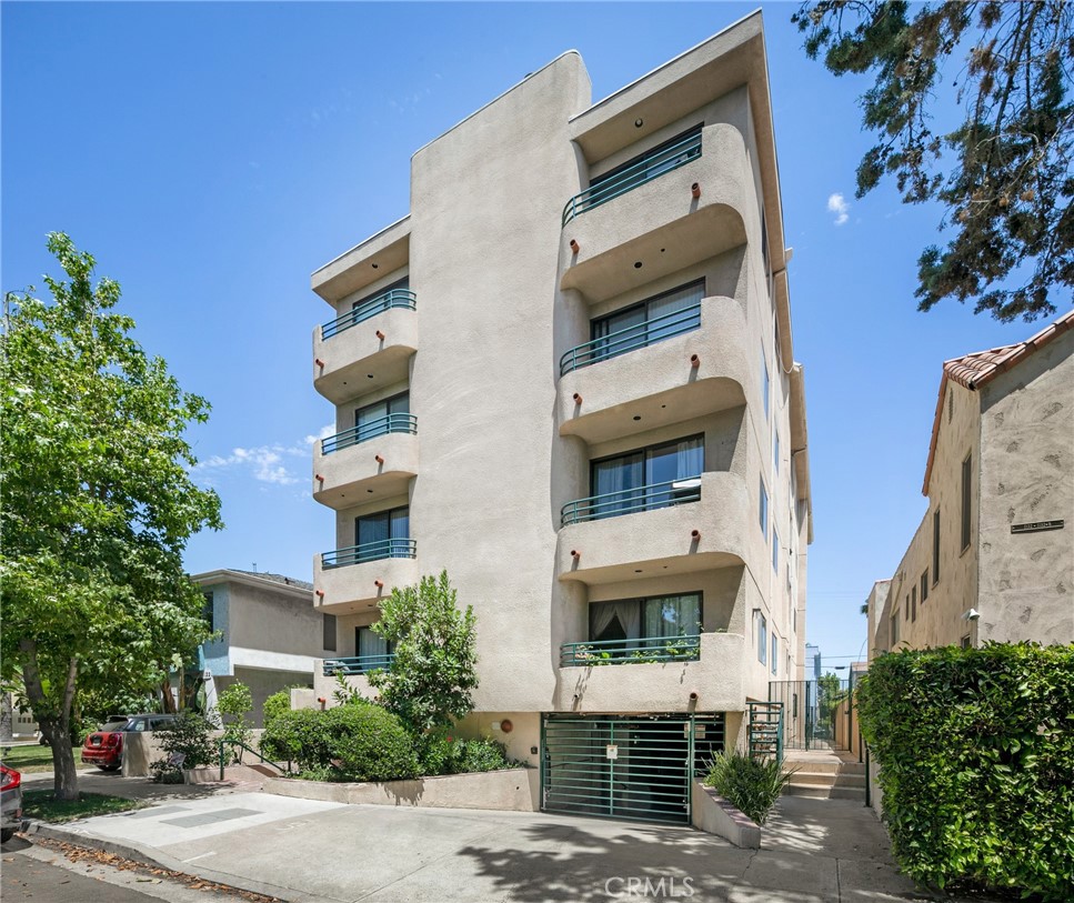 1128 Cardiff Avenue 301