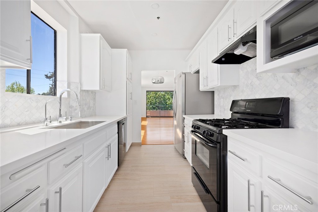 1128 Cardiff Avenue 301