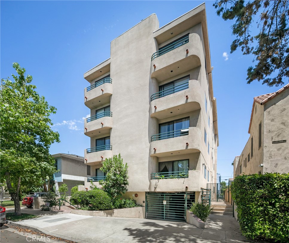 1128 Cardiff Avenue 201