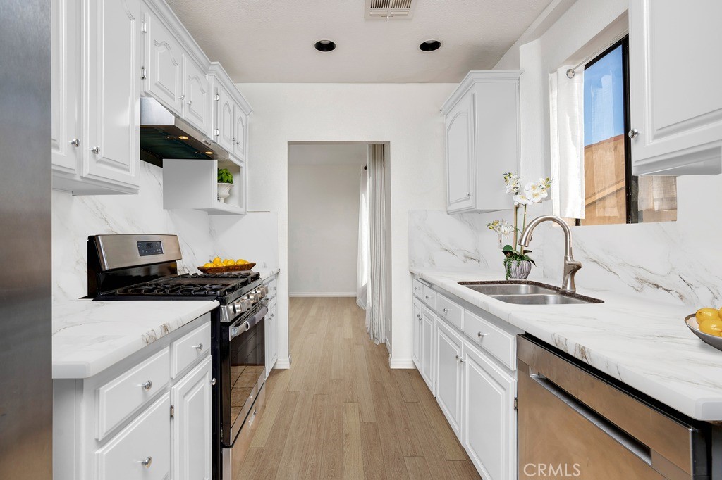 1128 Cardiff Avenue 201