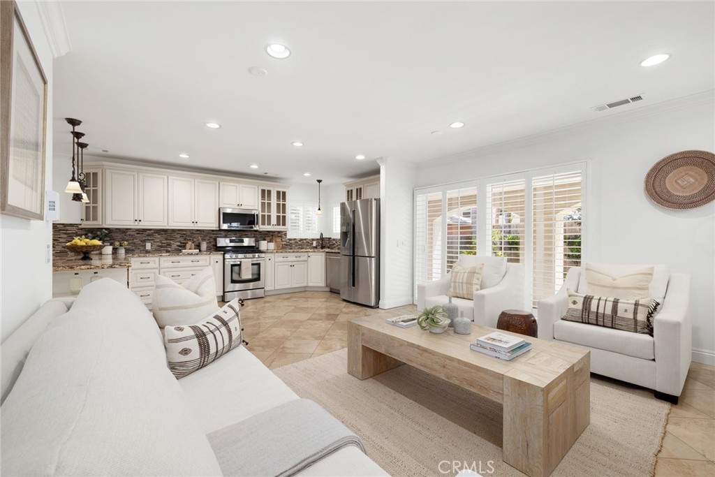 4456 W 140th Street