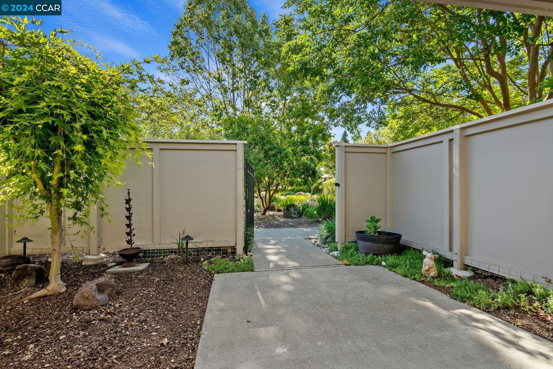 2625 Golden Rain Road, Unit 3