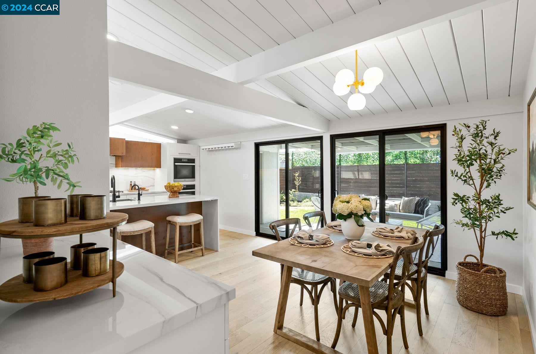 1124 Santa Lucia Drive