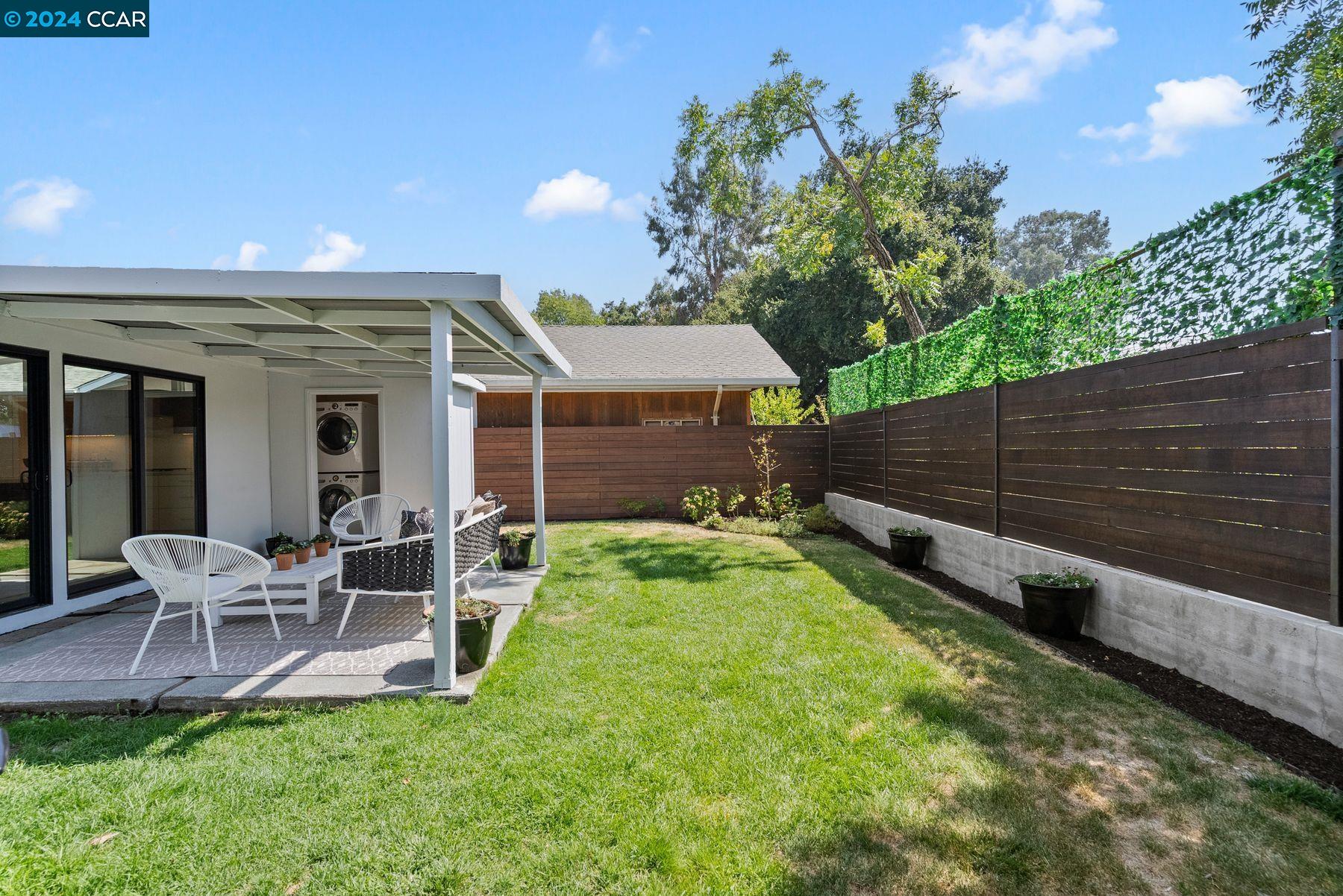 1124 Santa Lucia Drive