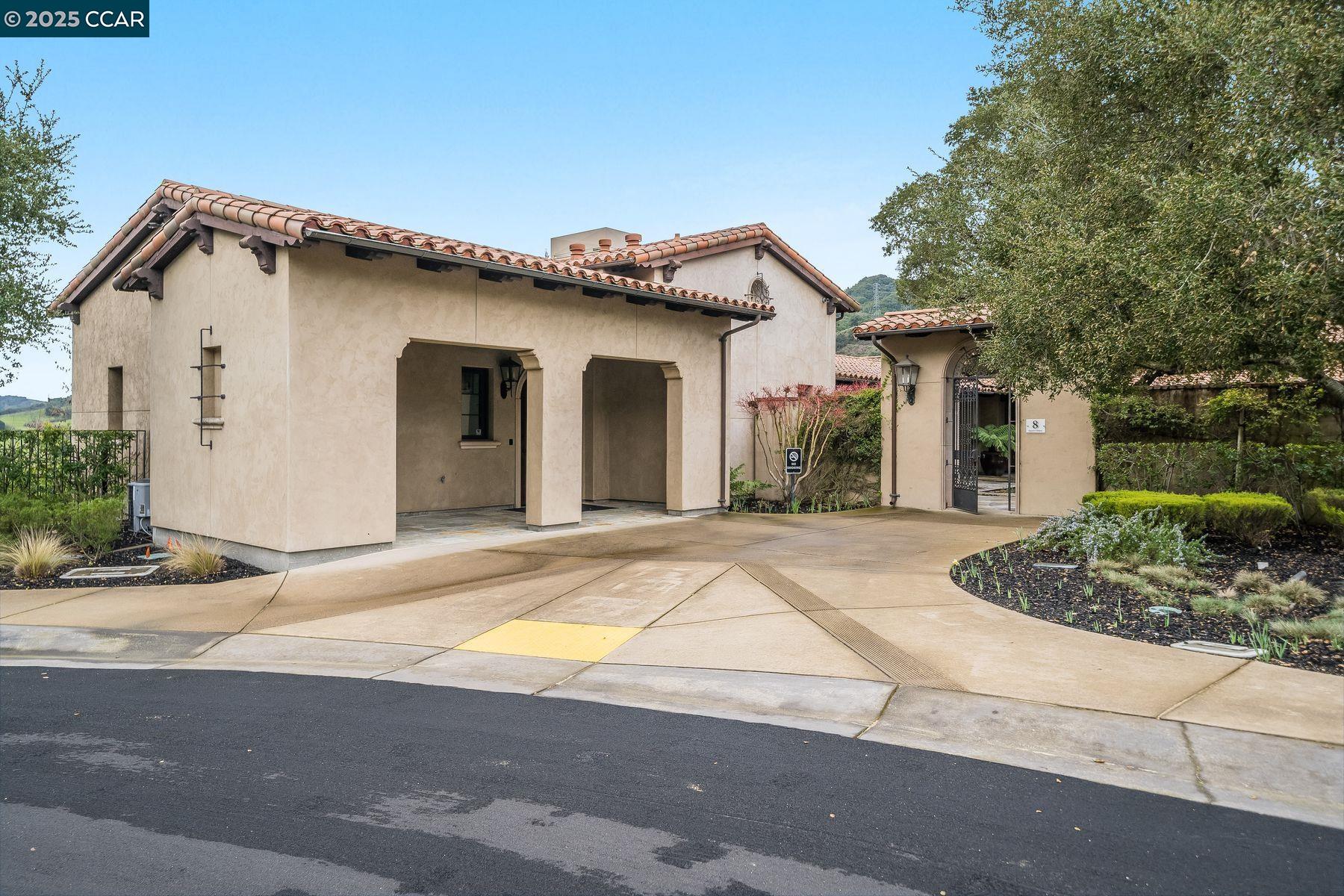 18 Paintbrush Lane