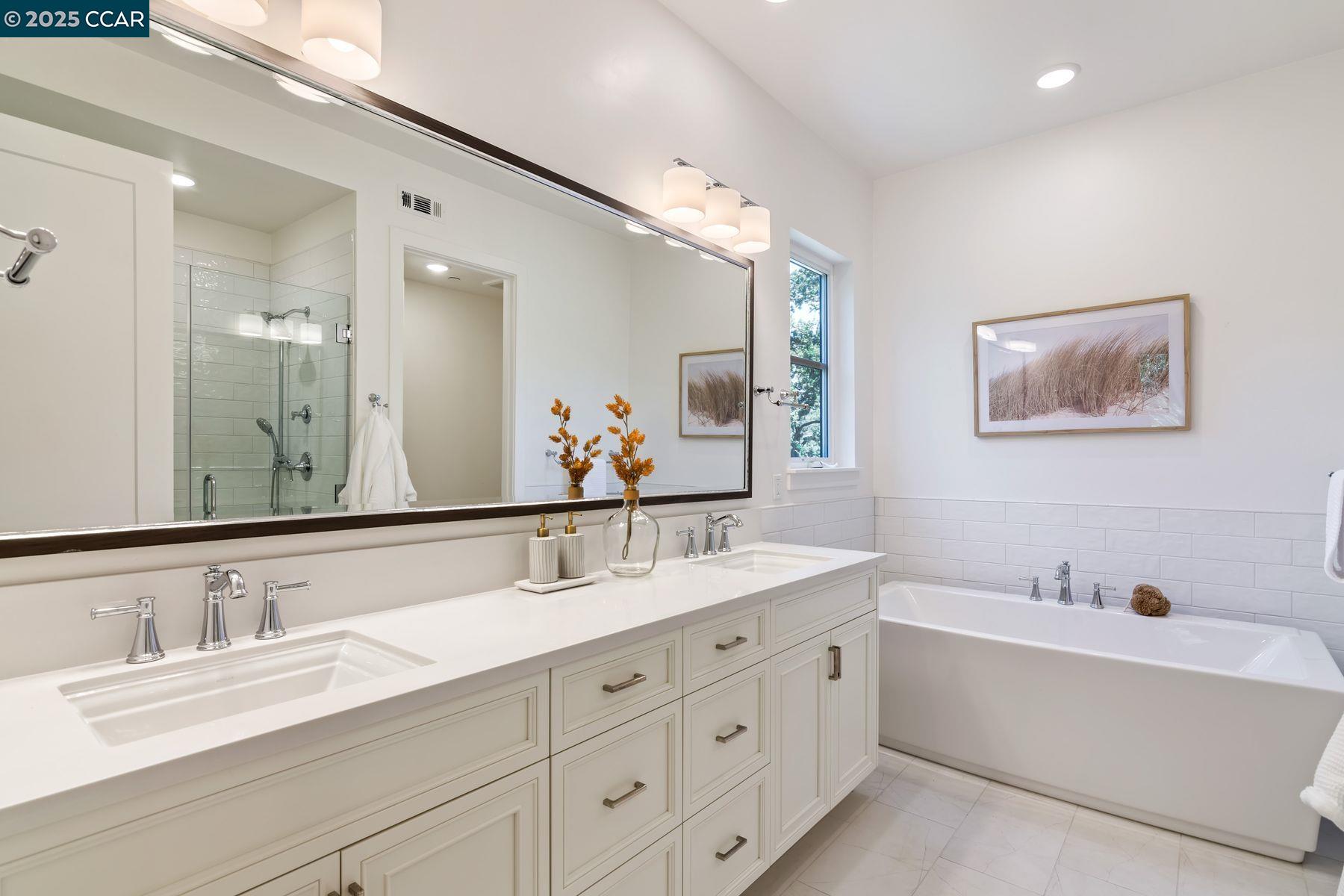 25 Woodbury Highlands Court, Unit 23