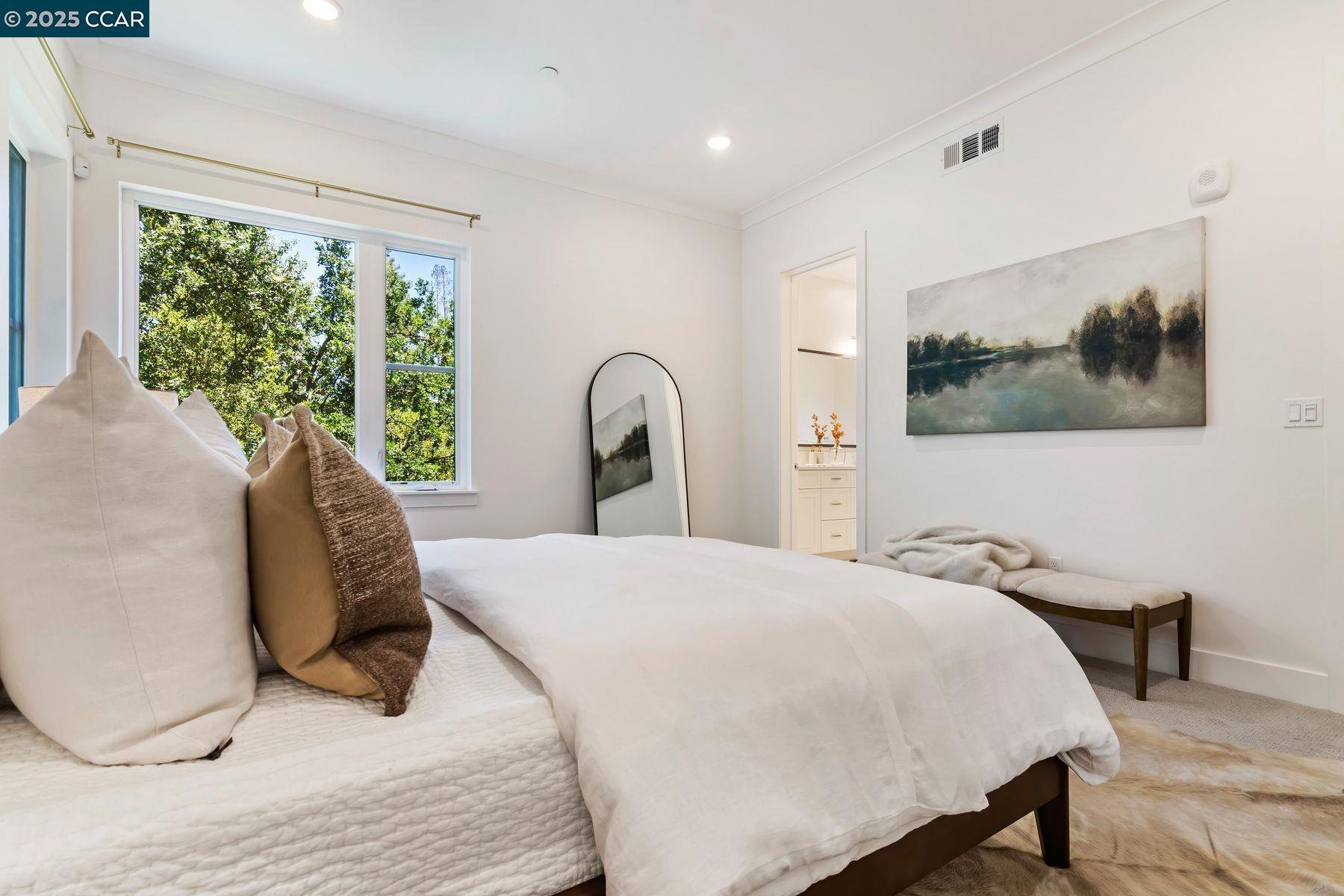 25 Woodbury Highlands Court, Unit 23