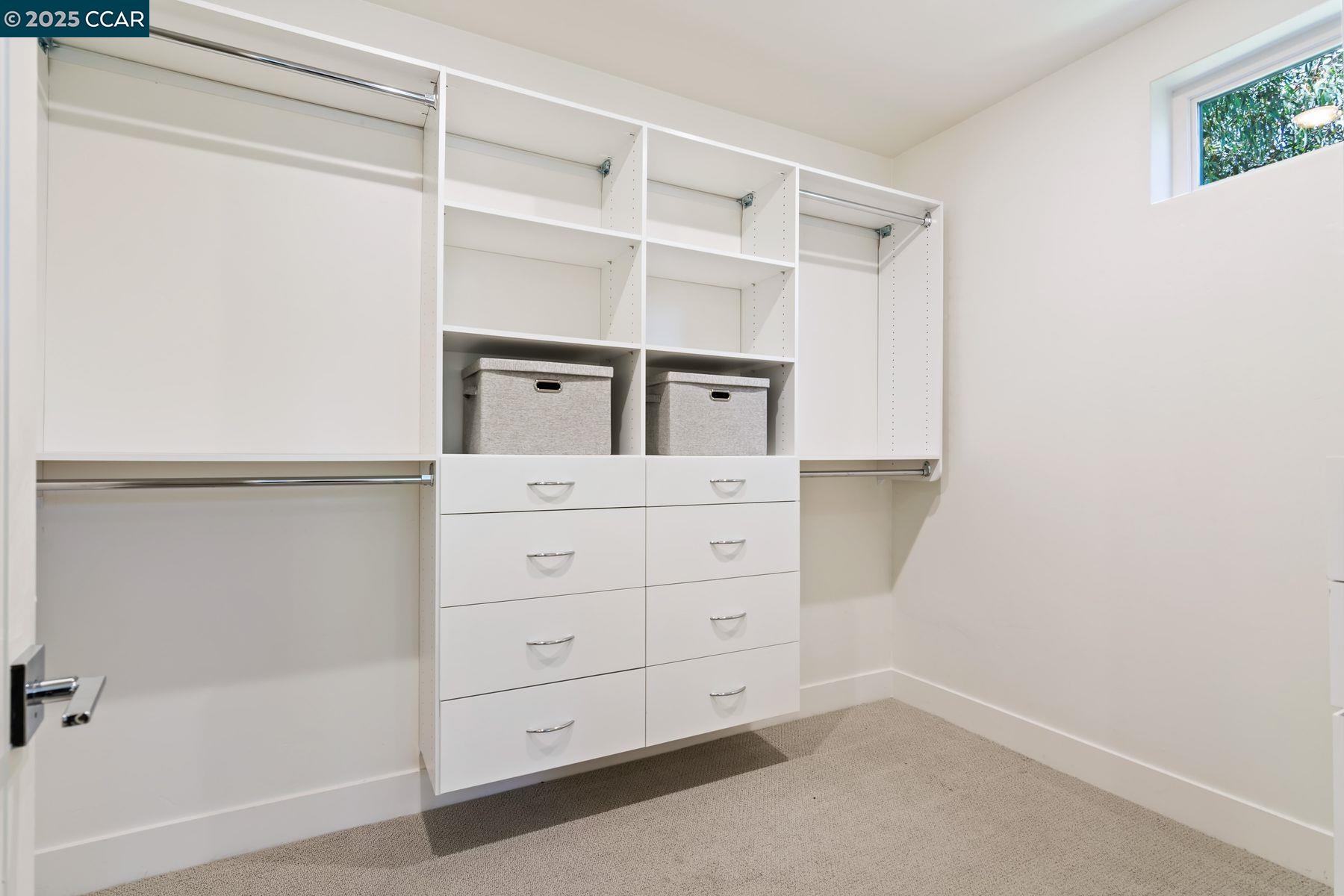 25 Woodbury Highlands Court, Unit 23