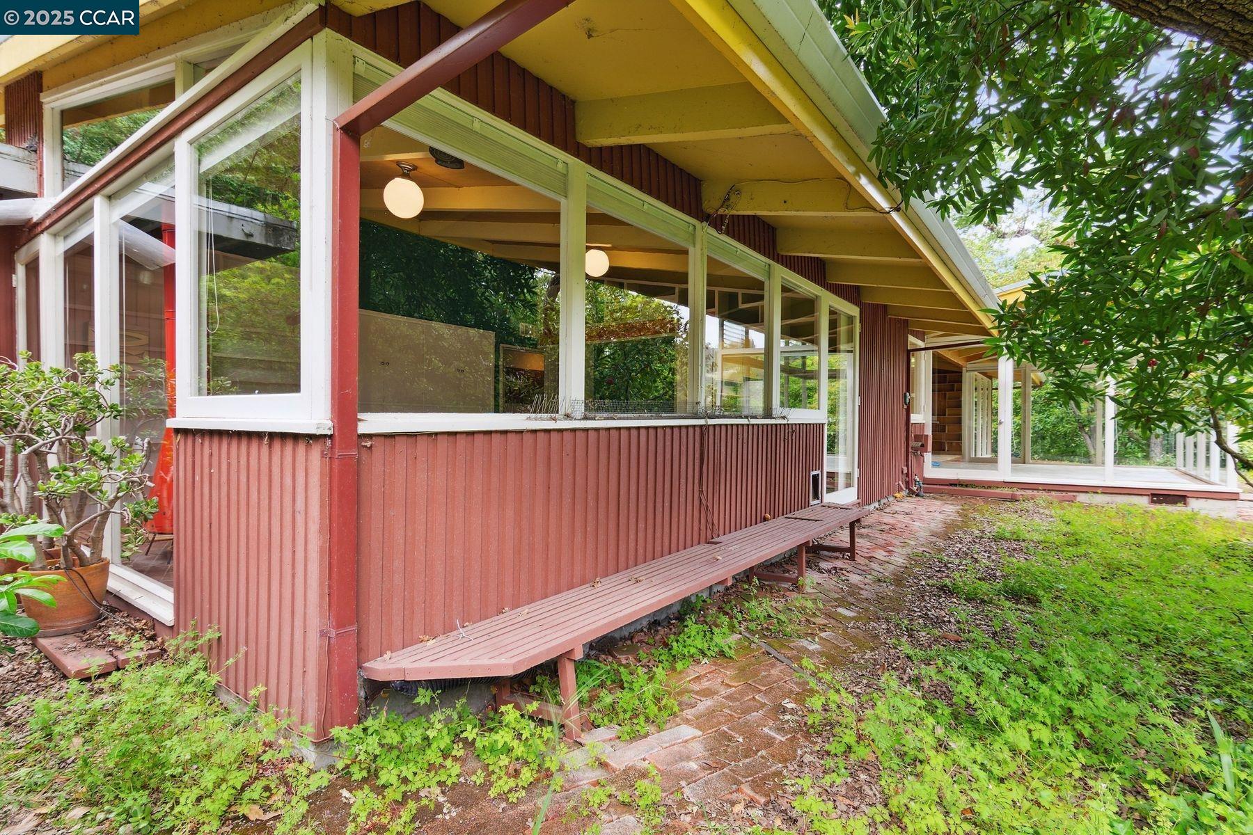 3736 Highland Road
