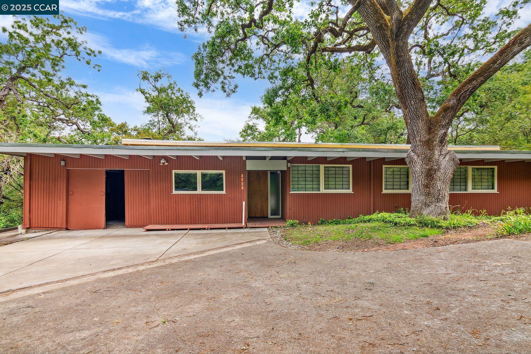 3736 Highland Road
