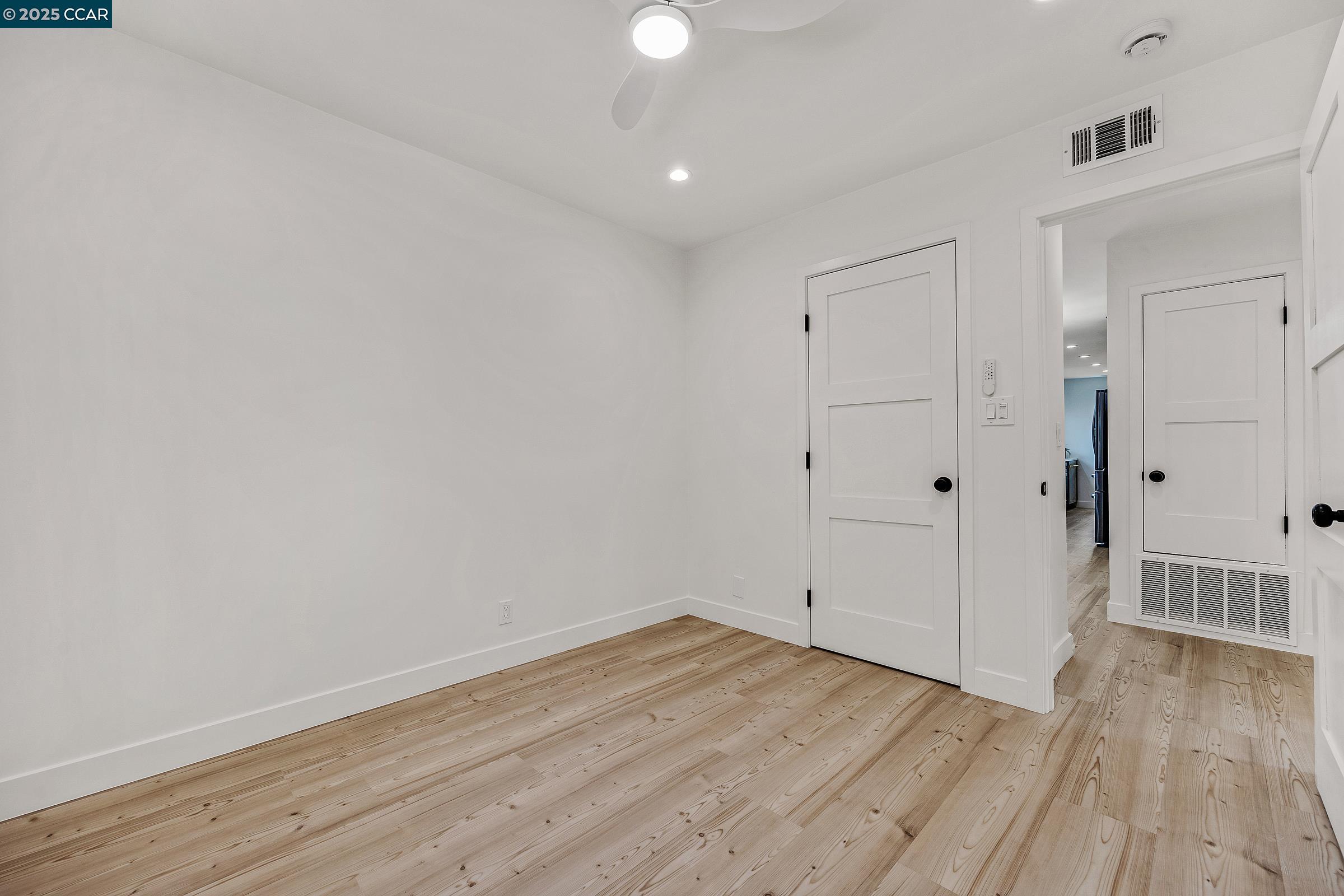 1952 Montclair Court