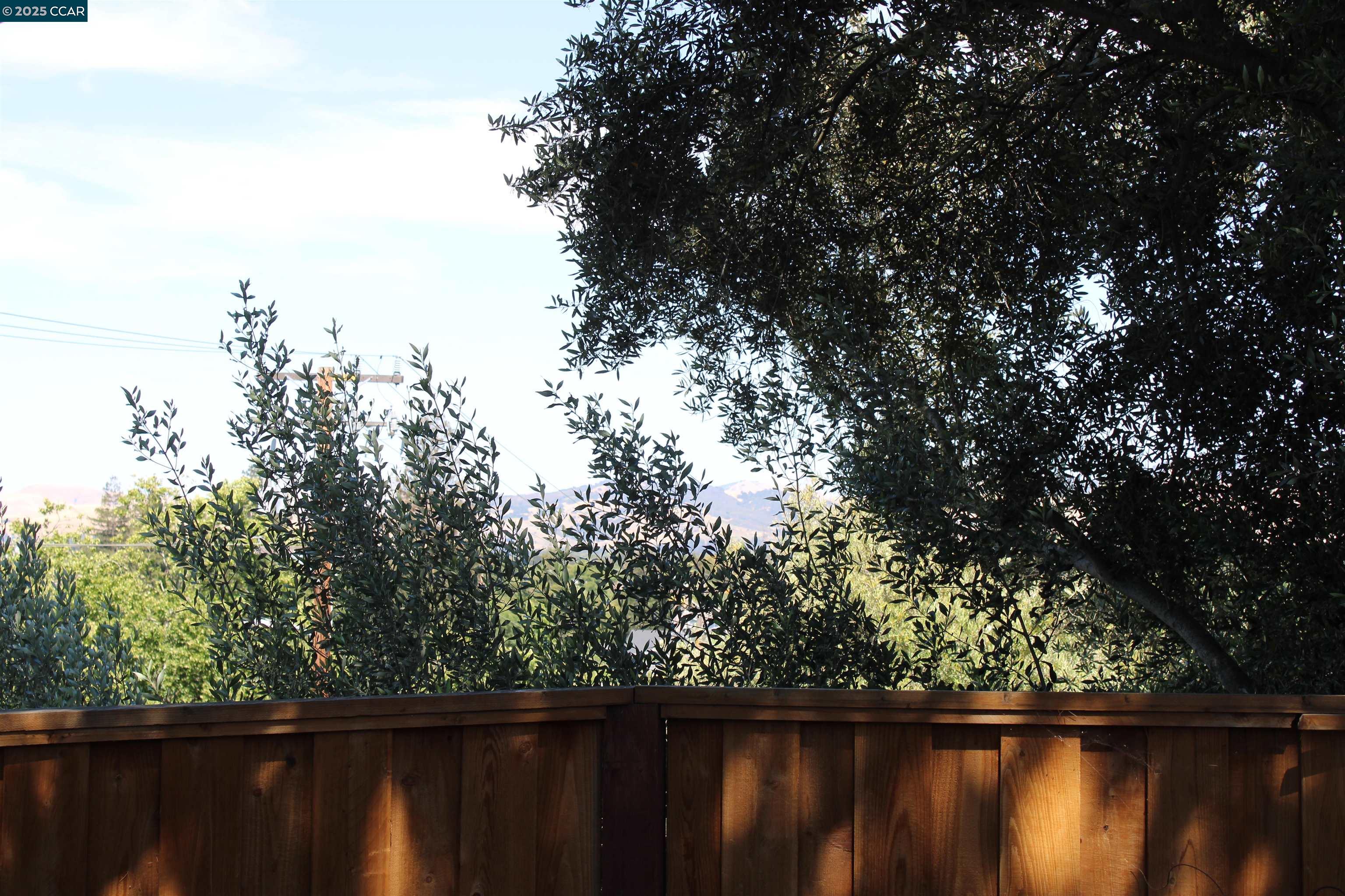 1952 Montclair Court