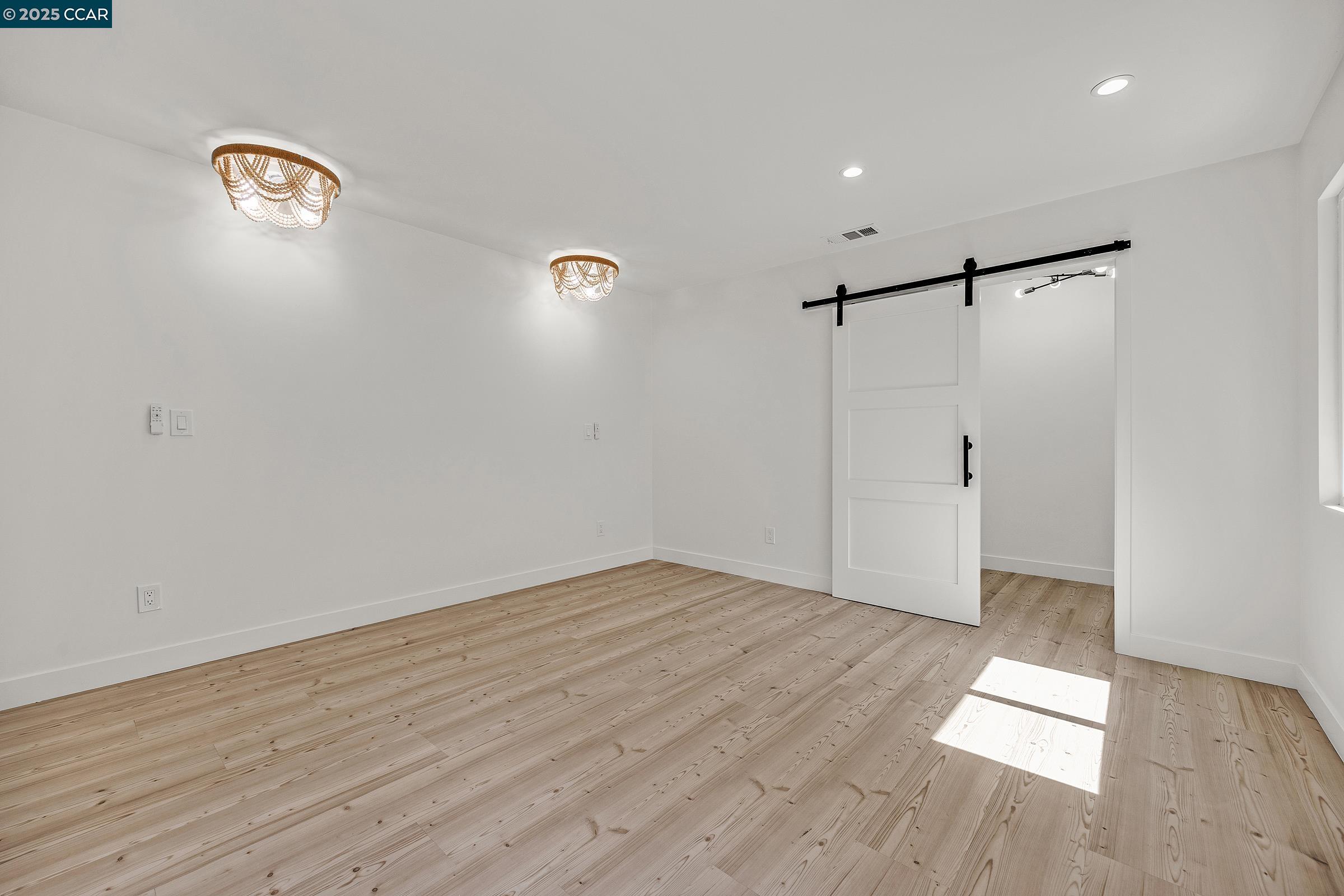 1952 Montclair Court