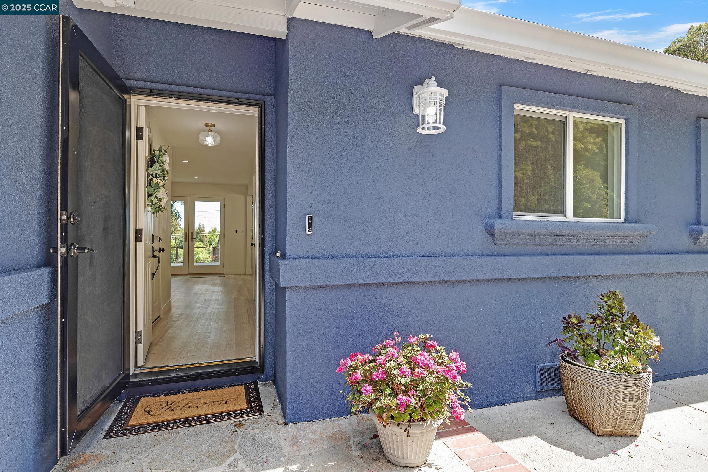 1952 Montclair Court