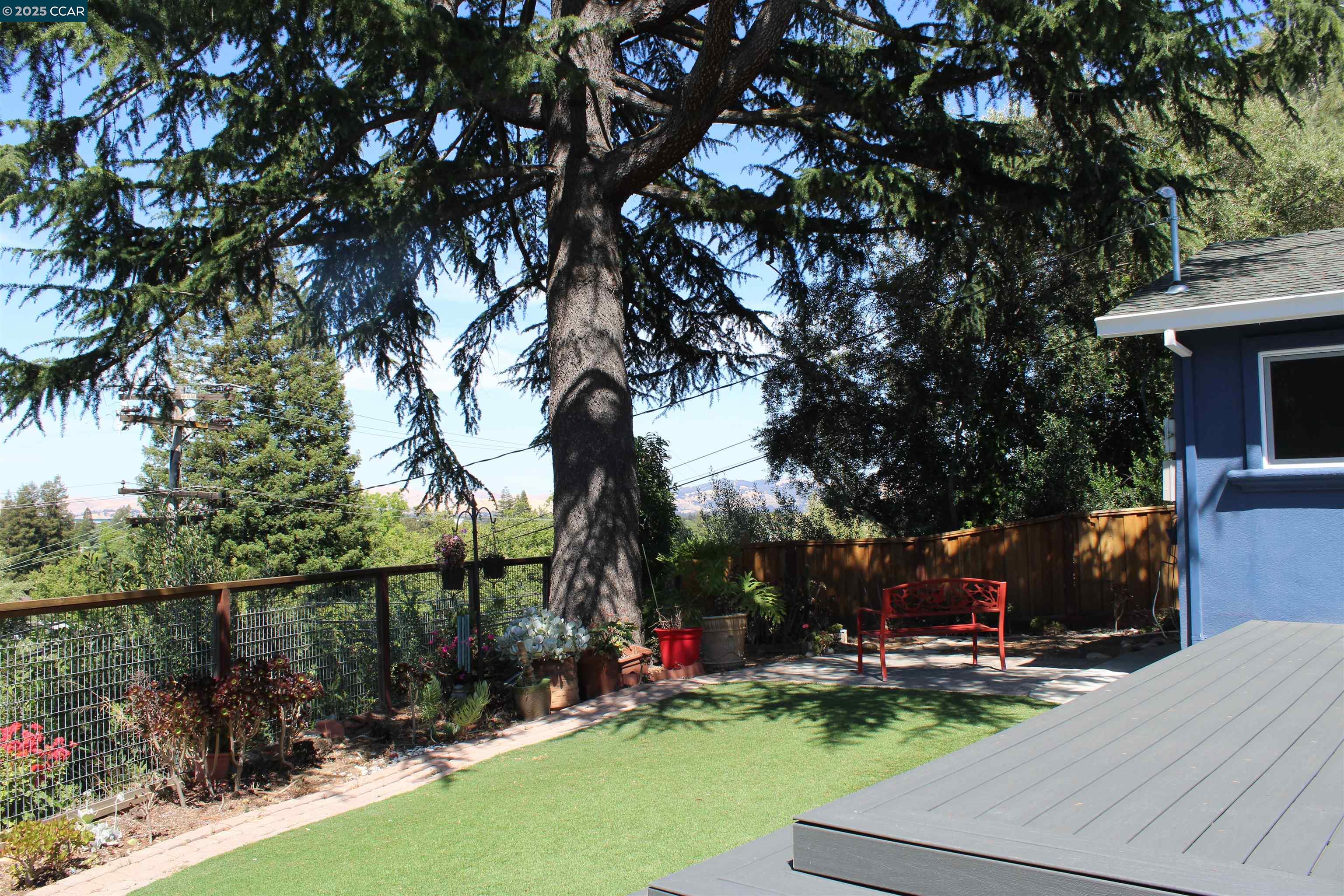 1952 Montclair Court