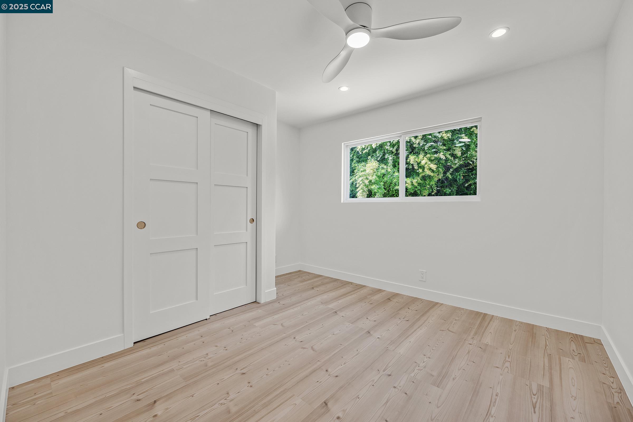 1952 Montclair Court