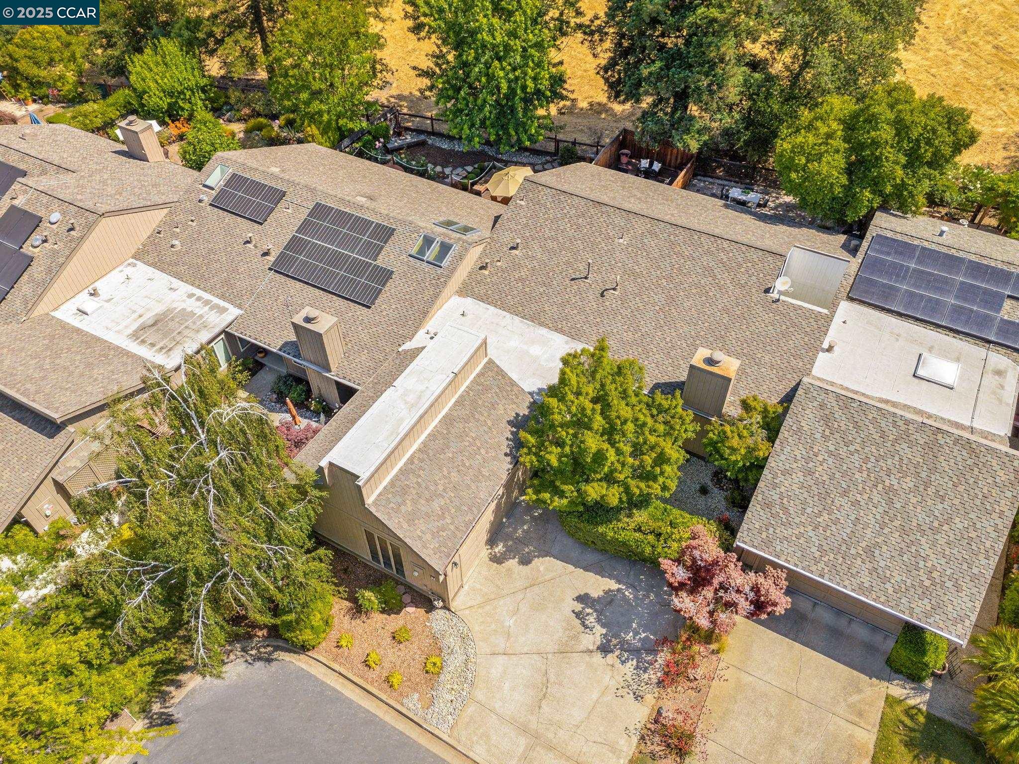 3165 Hambletonian Lane