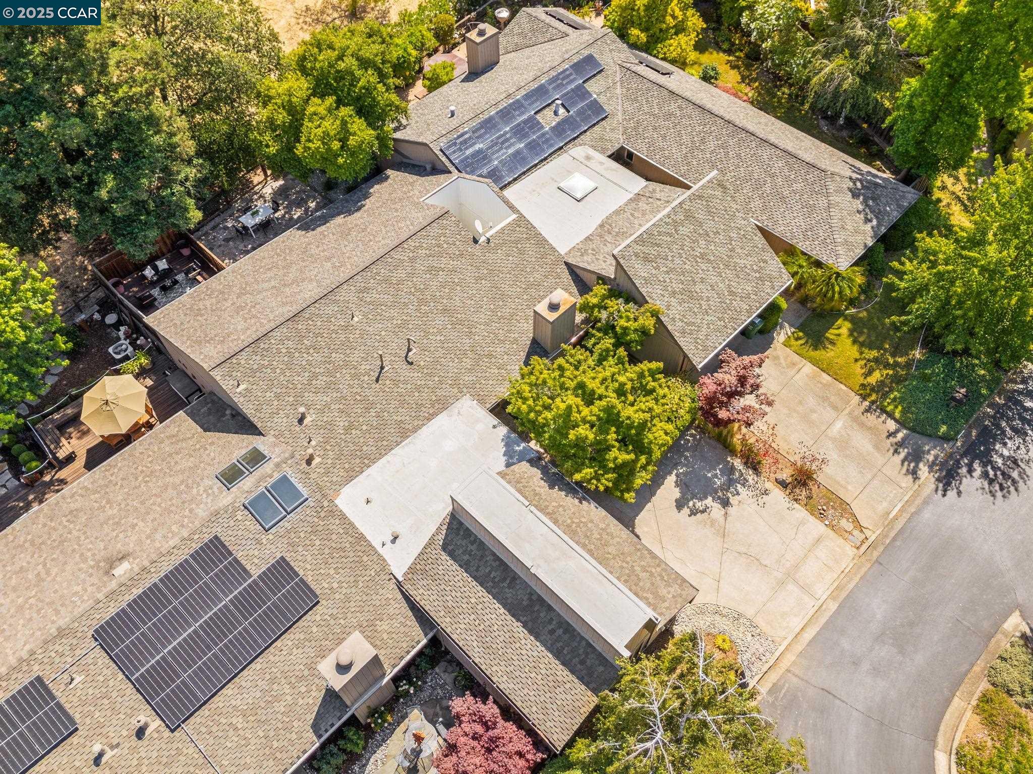 3165 Hambletonian Lane