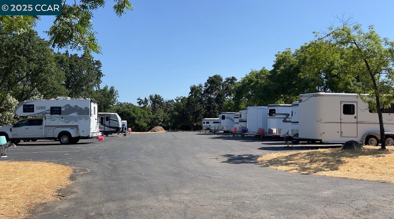 3165 Hambletonian Lane