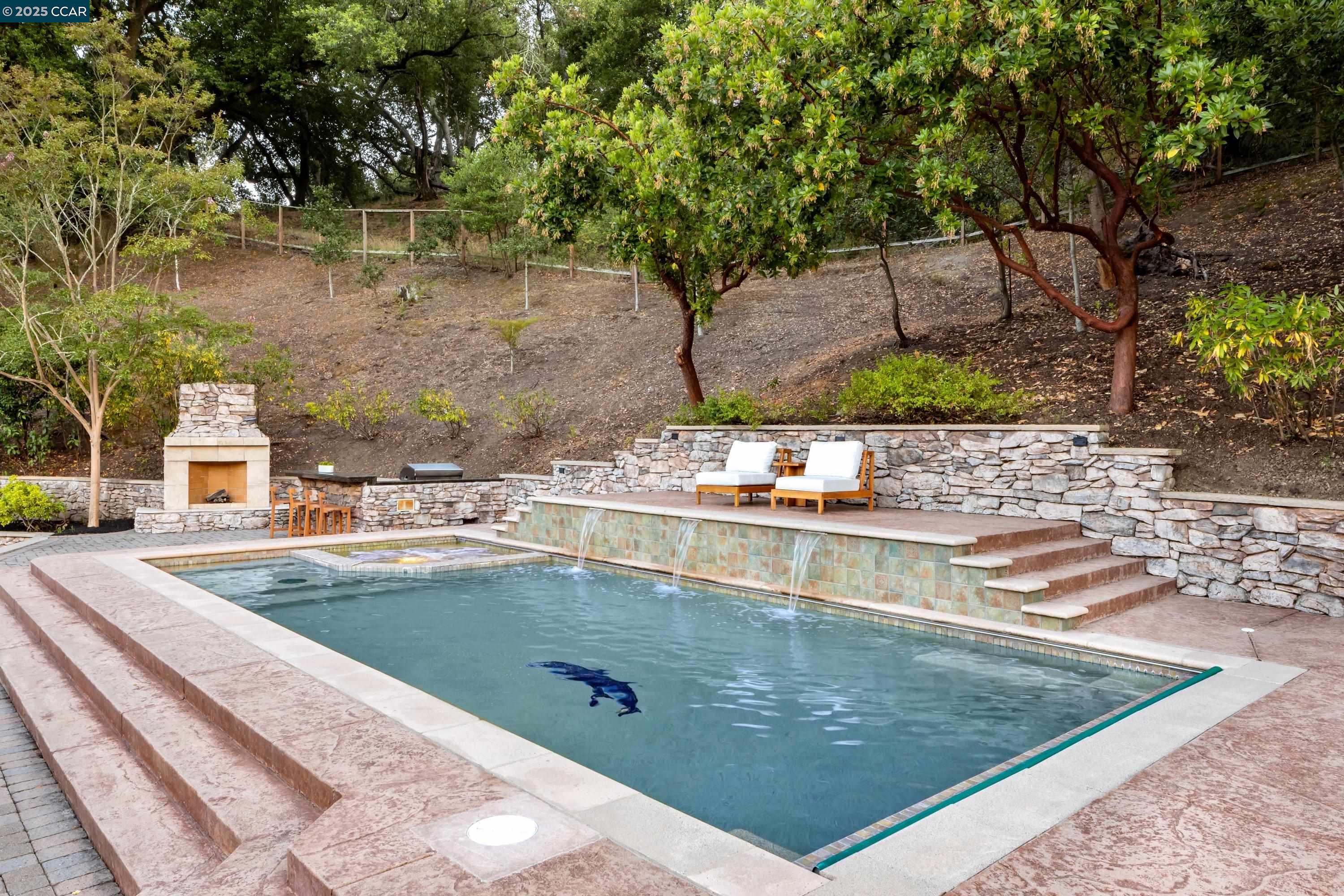 147 Camellia Ln