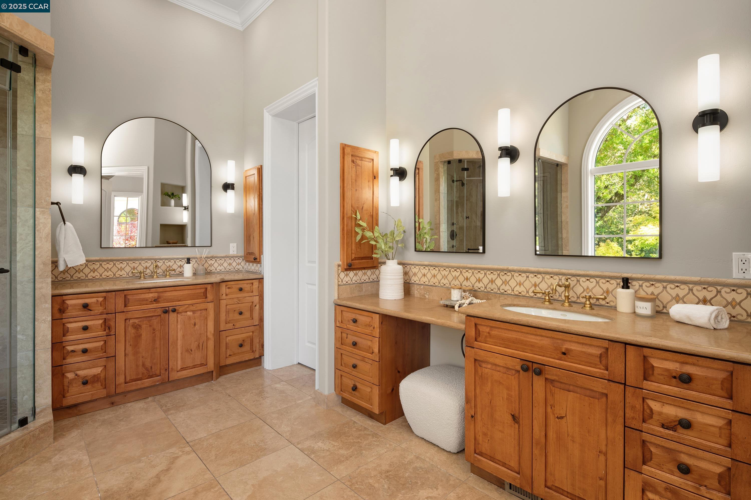 147 Camellia Ln