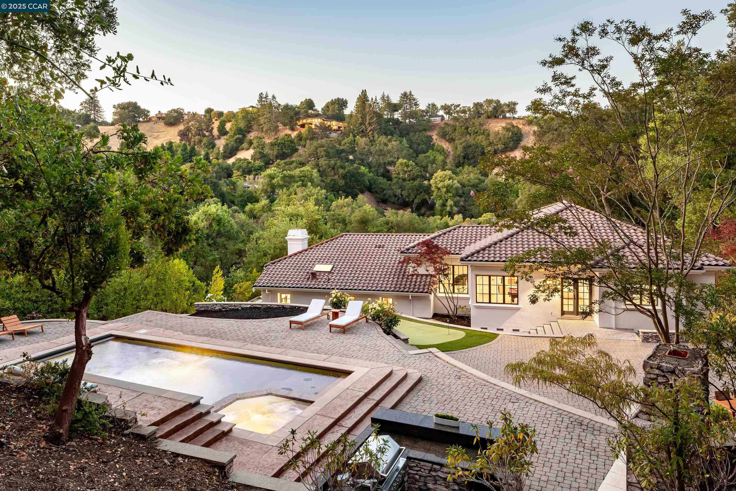 147 Camellia Ln