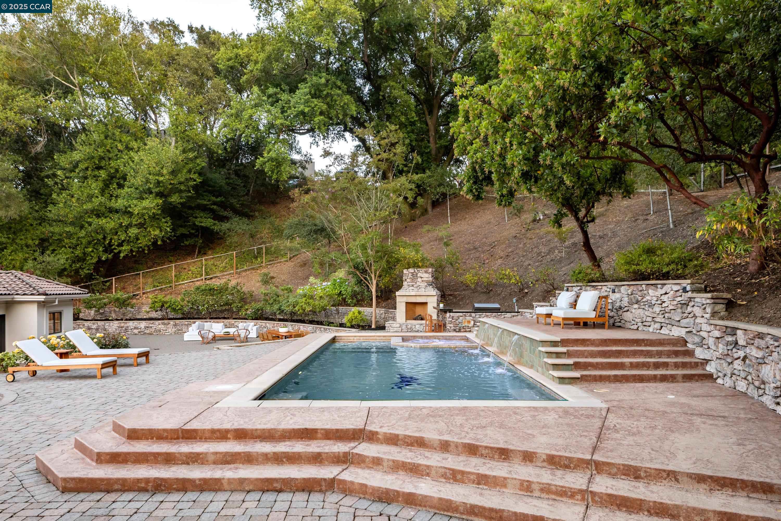 147 Camellia Ln