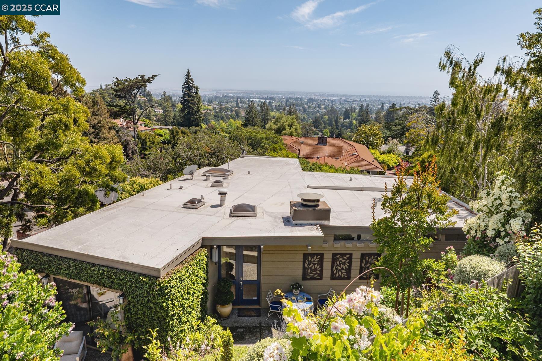 5474 La Salle Avenue