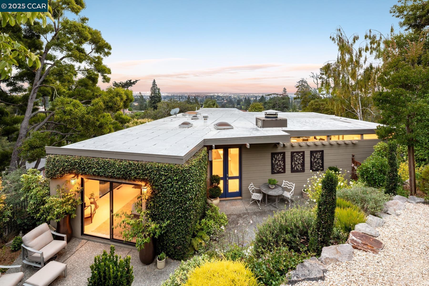 5474 La Salle Avenue