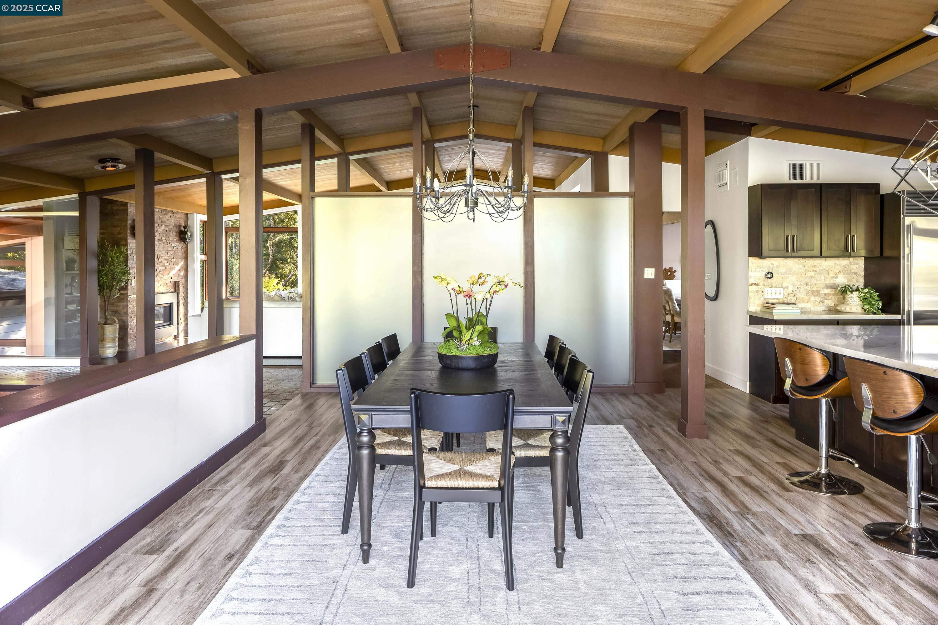 8 Oak Arbor Rd