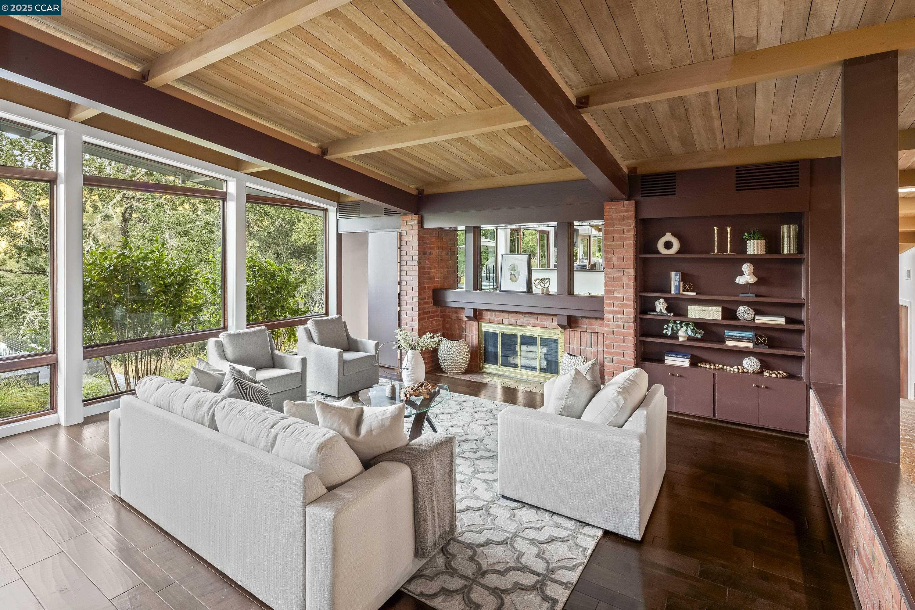 8 Oak Arbor Rd
