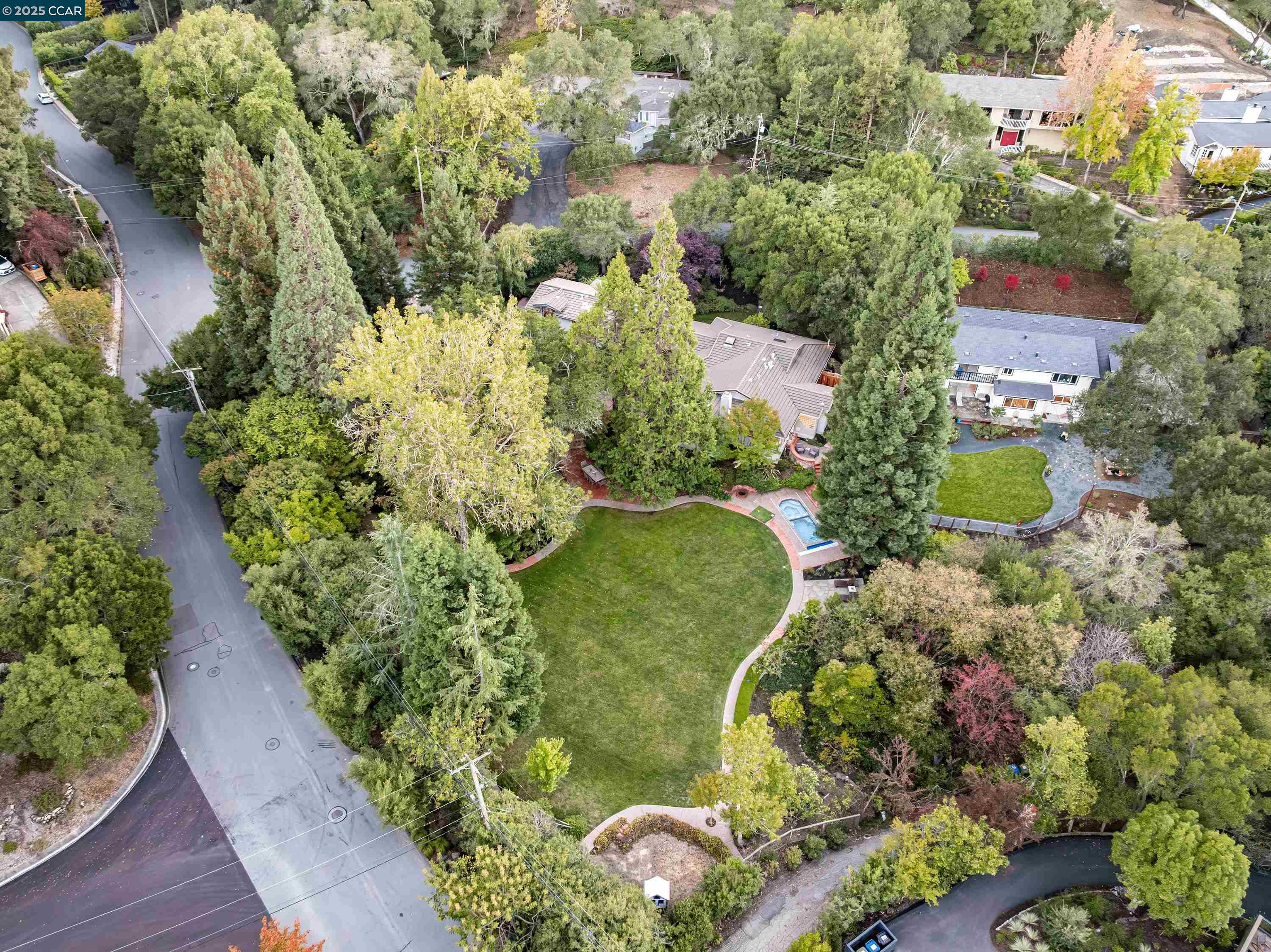 4 Greenwood Court
