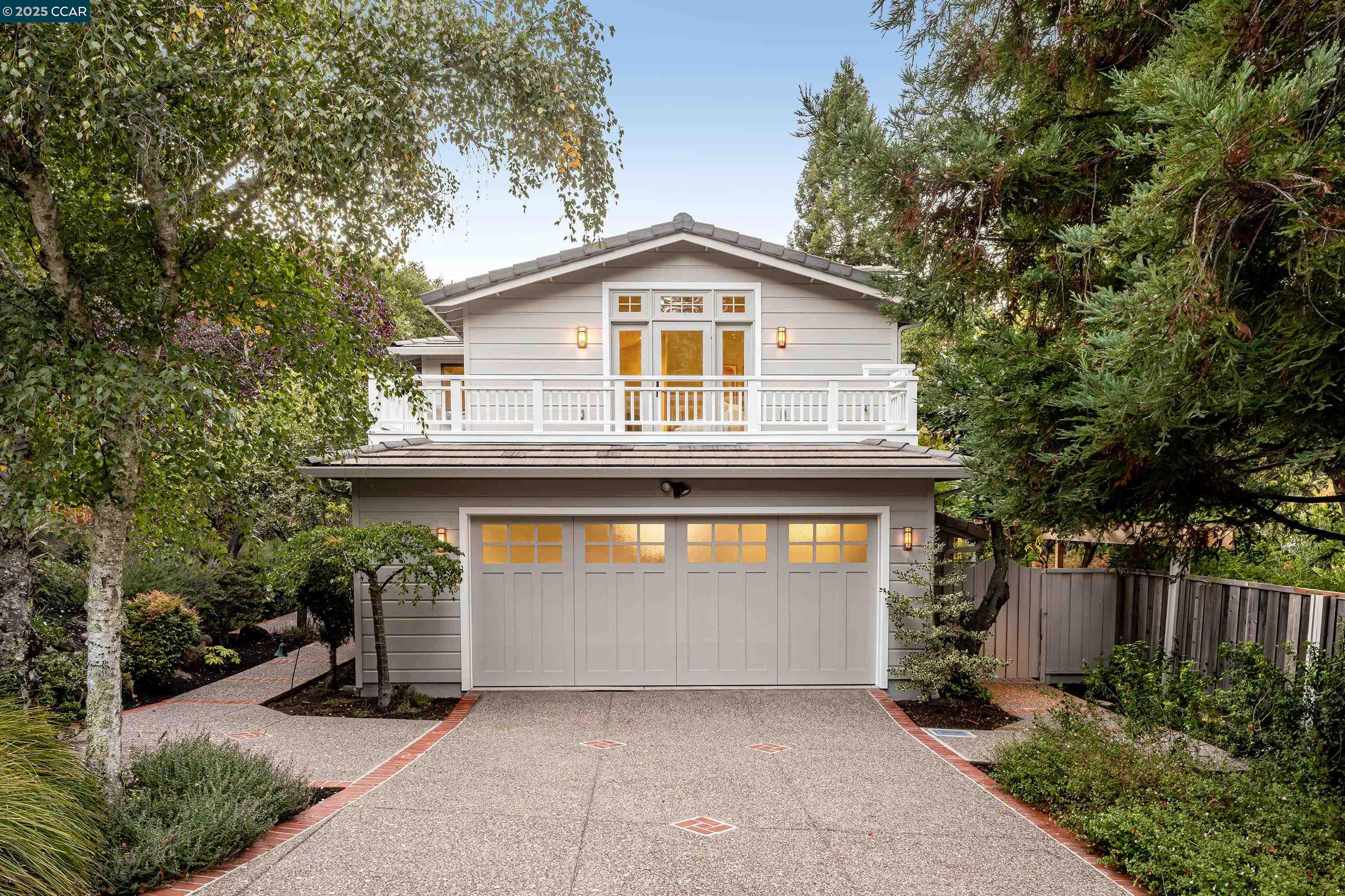 4 Greenwood Court
