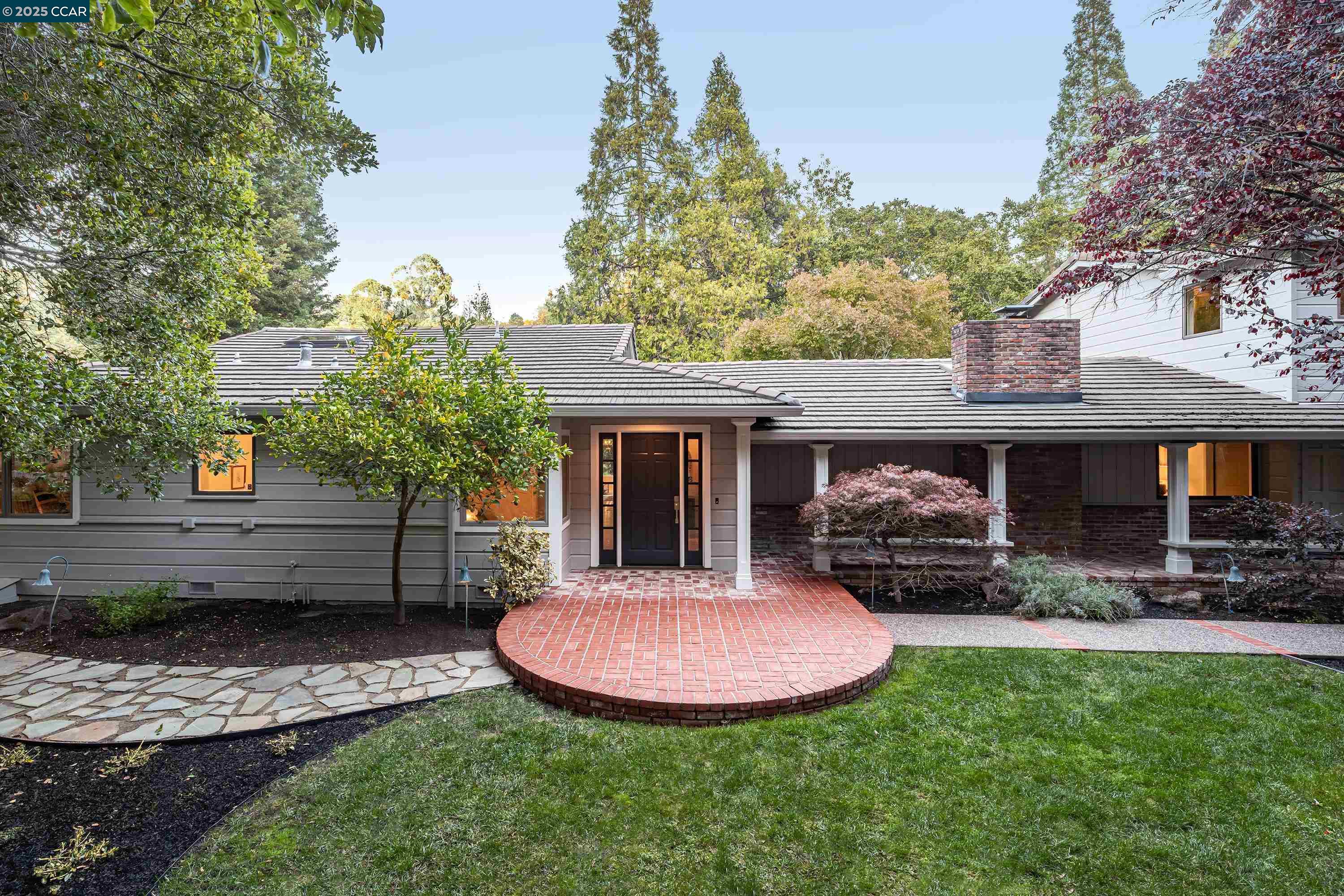 4 Greenwood Court