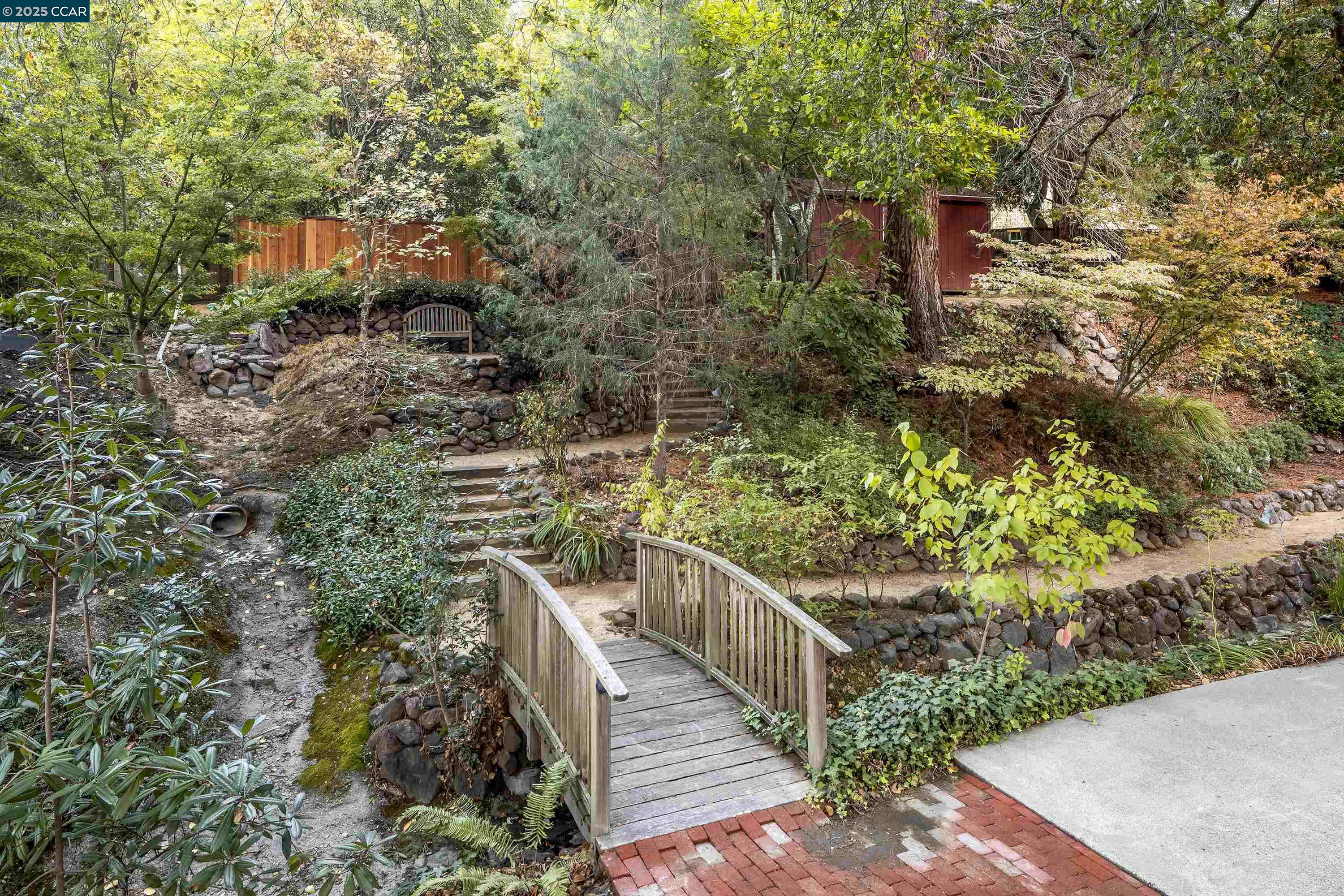 4 Greenwood Court