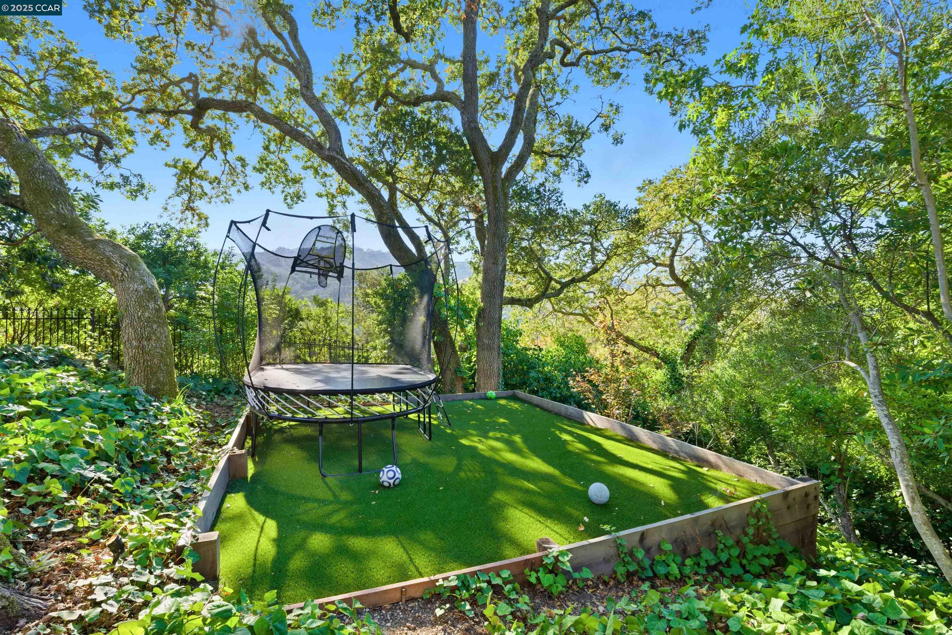 14 Vista Del Mar