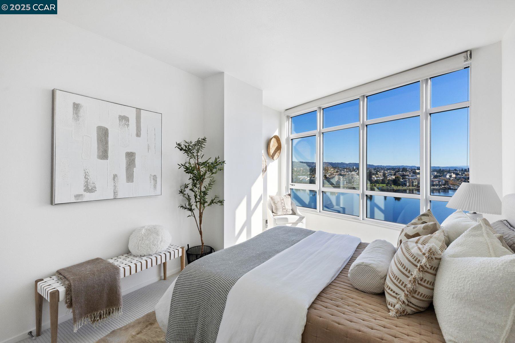 1 Lakeside Dr # 1404