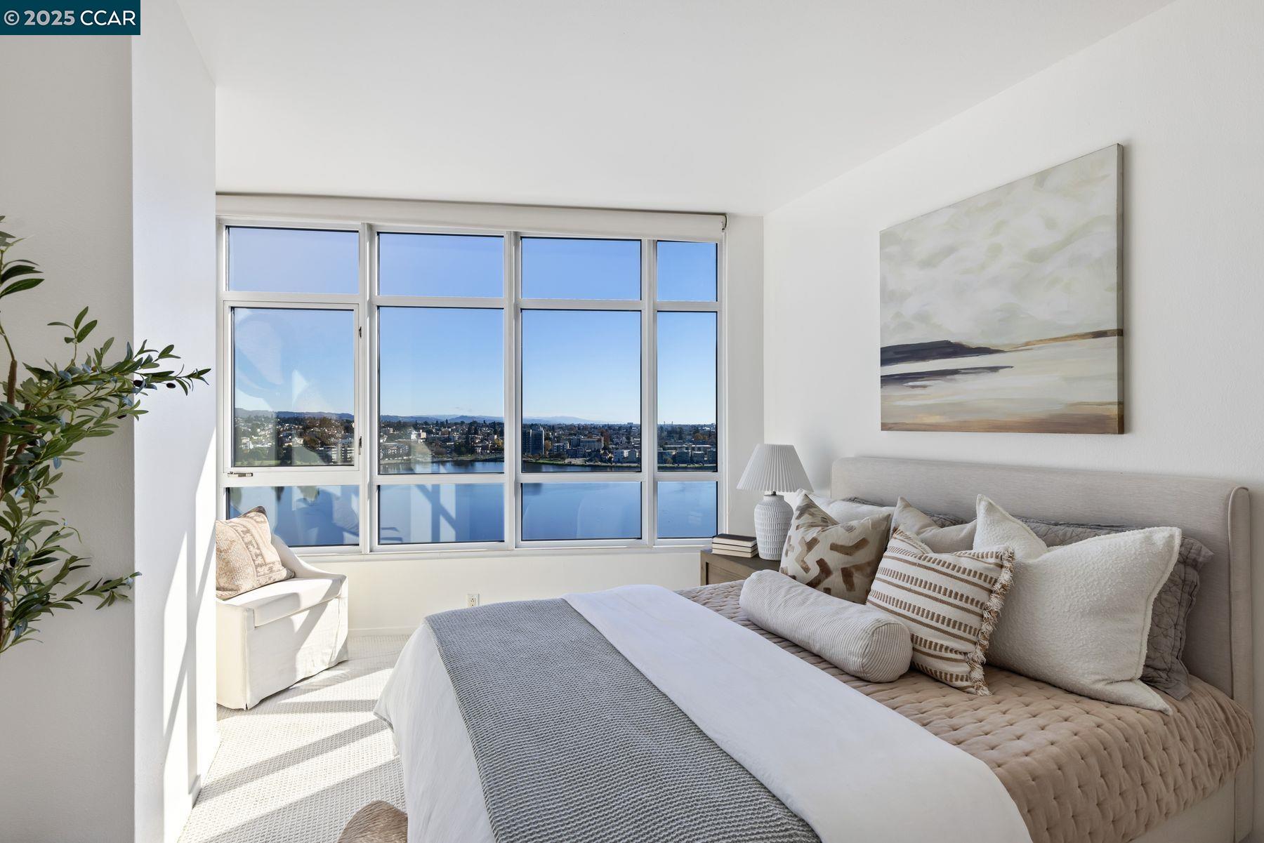 1 Lakeside Dr # 1404