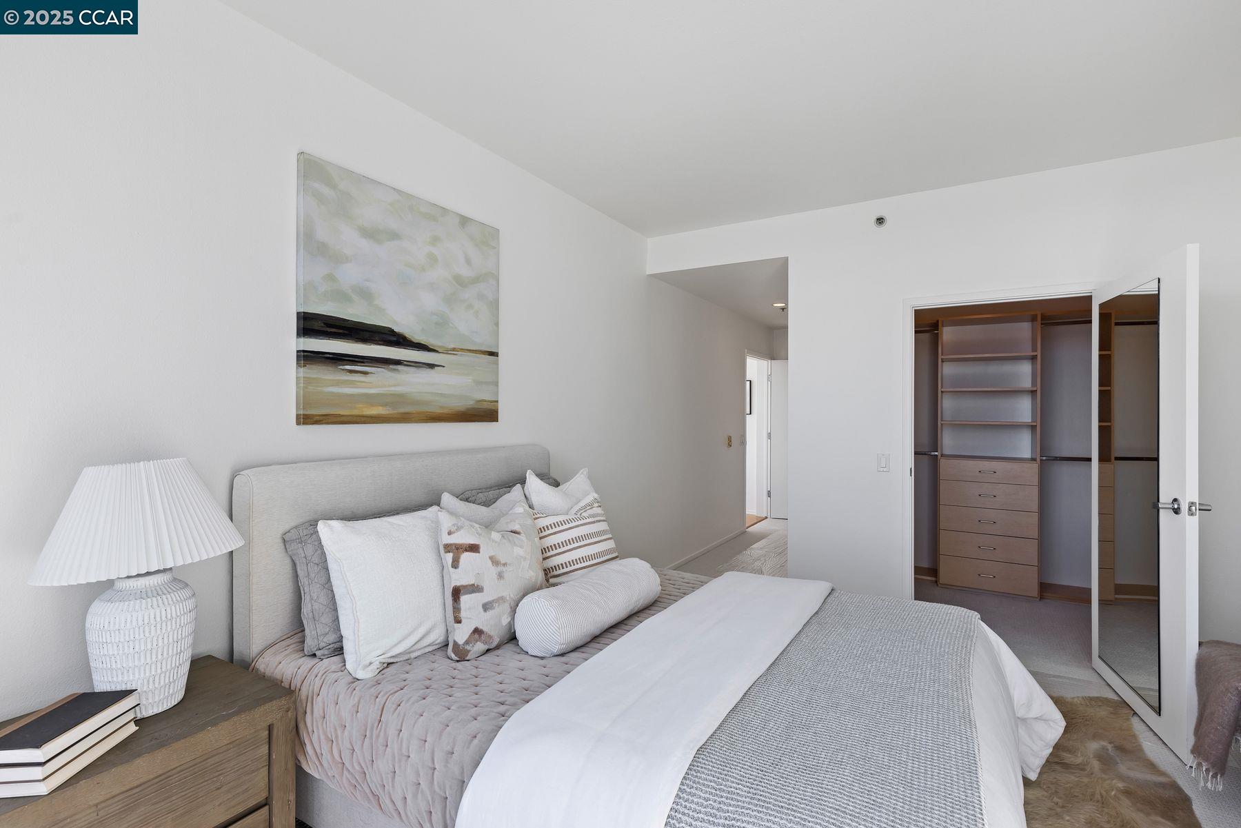 1 Lakeside Dr # 1404