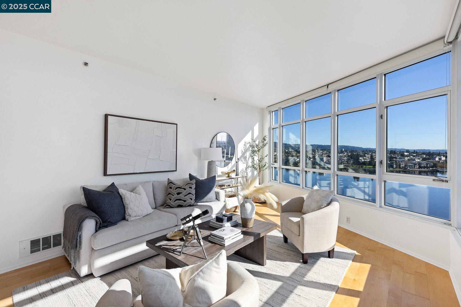 1 Lakeside Dr # 1404