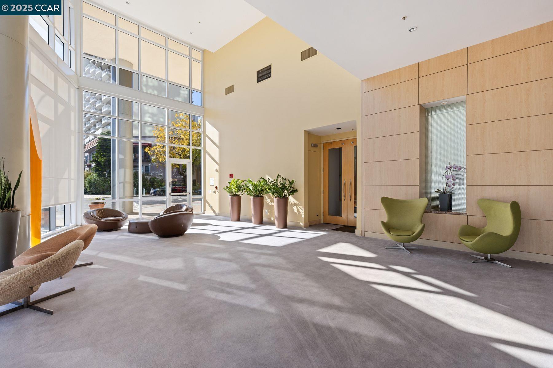 1 Lakeside Dr # 1404