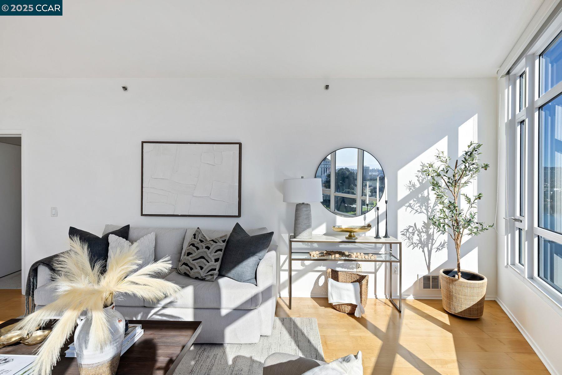 1 Lakeside Dr # 1404