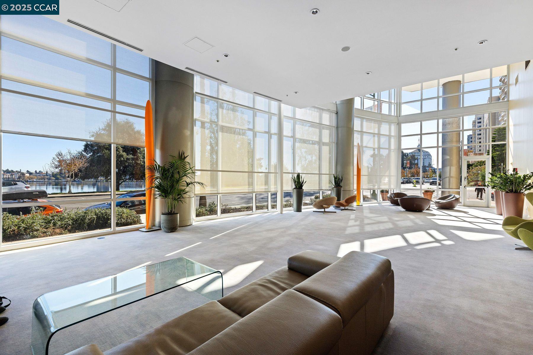 1 Lakeside Dr # 1404