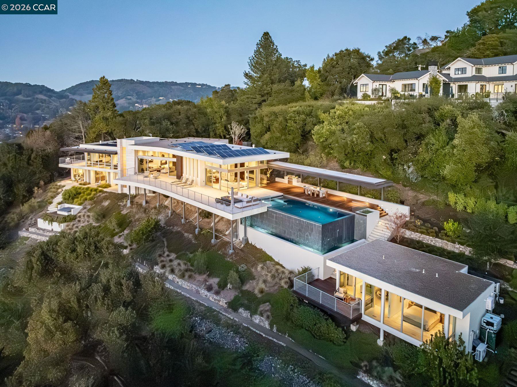 40 Valley View Rd