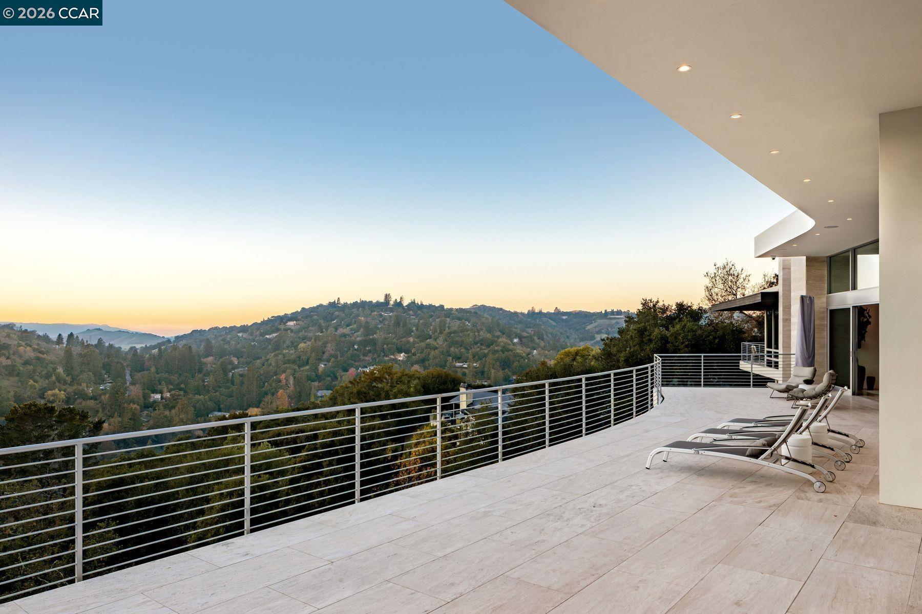 40 Valley View Rd